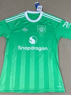 Adidas Manchester United Adult Third Goalkeeper Soccer Jersey. Mens Sz M, JP3055